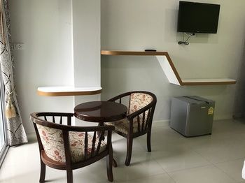 Manida Place Hotel Nakhonratchasima Zewnętrze zdjęcie